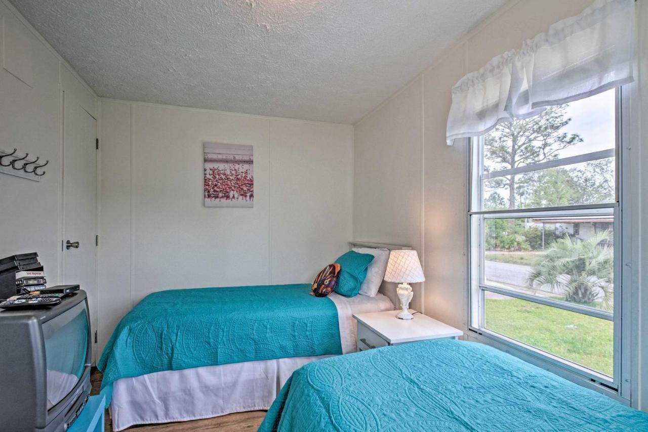 Bright Pensacola Home With Backyard - Pets Welcome! ภายนอก รูปภาพ