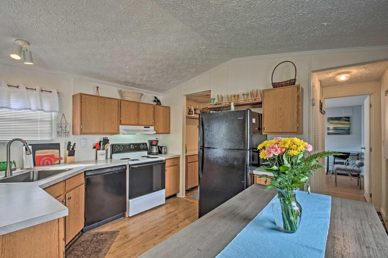 Bright Pensacola Home With Backyard - Pets Welcome! ภายนอก รูปภาพ