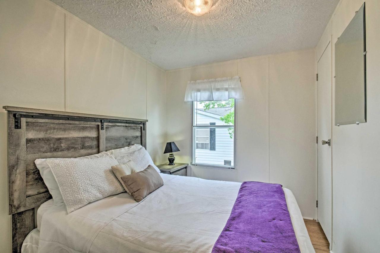 Bright Pensacola Home With Backyard - Pets Welcome! ภายนอก รูปภาพ