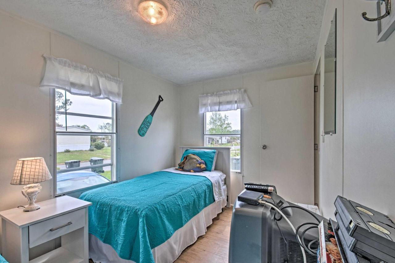 Bright Pensacola Home With Backyard - Pets Welcome! ภายนอก รูปภาพ
