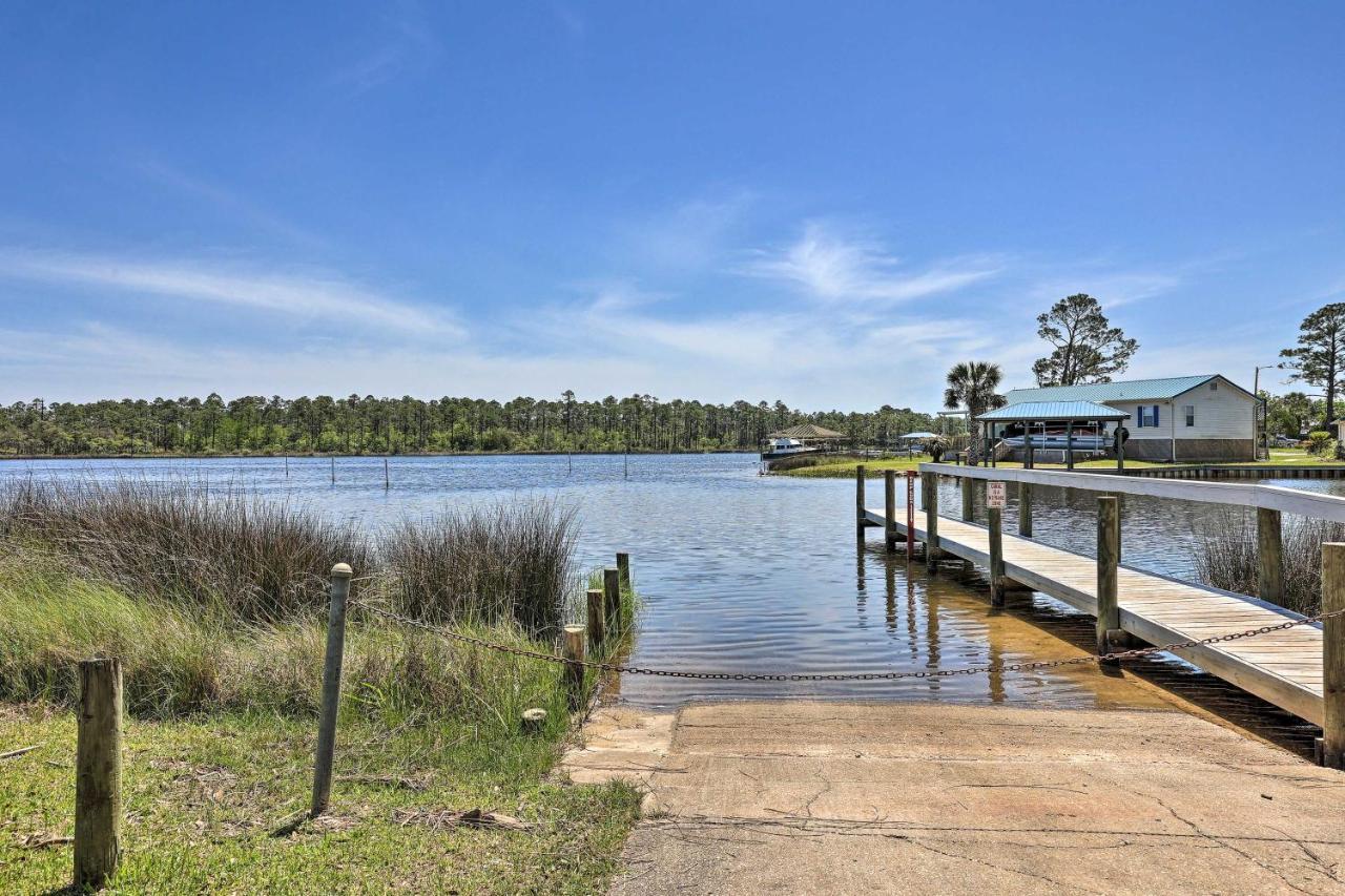 Bright Pensacola Home With Backyard - Pets Welcome! ภายนอก รูปภาพ