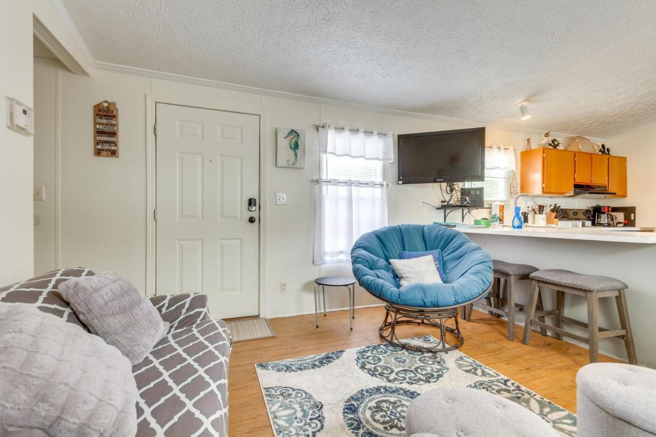 Bright Pensacola Home With Backyard - Pets Welcome! ภายนอก รูปภาพ