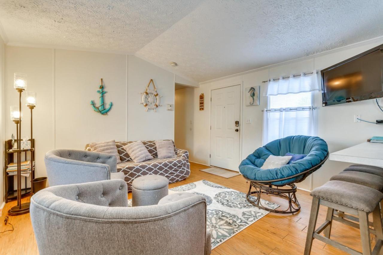Bright Pensacola Home With Backyard - Pets Welcome! ภายนอก รูปภาพ